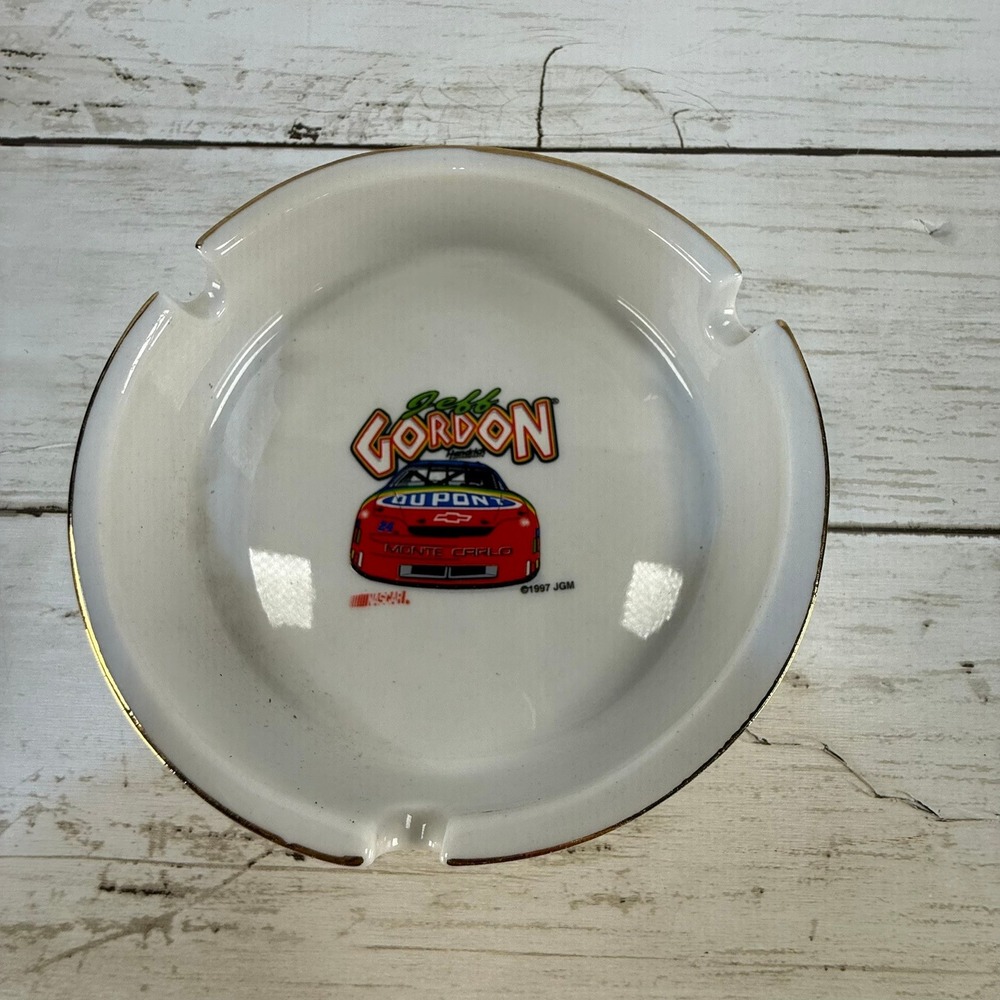 Vintage 1997 Jeff Gordon NASCAR #24‎ DuPont Monte Carlo Ceramic Ashtray Hunter